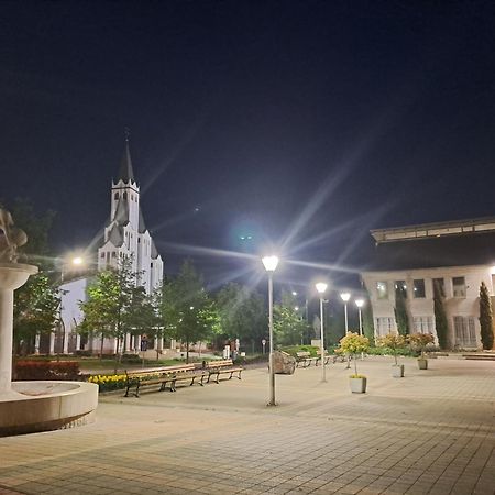 拉古纳公寓酒店 Hévíz 外观 照片